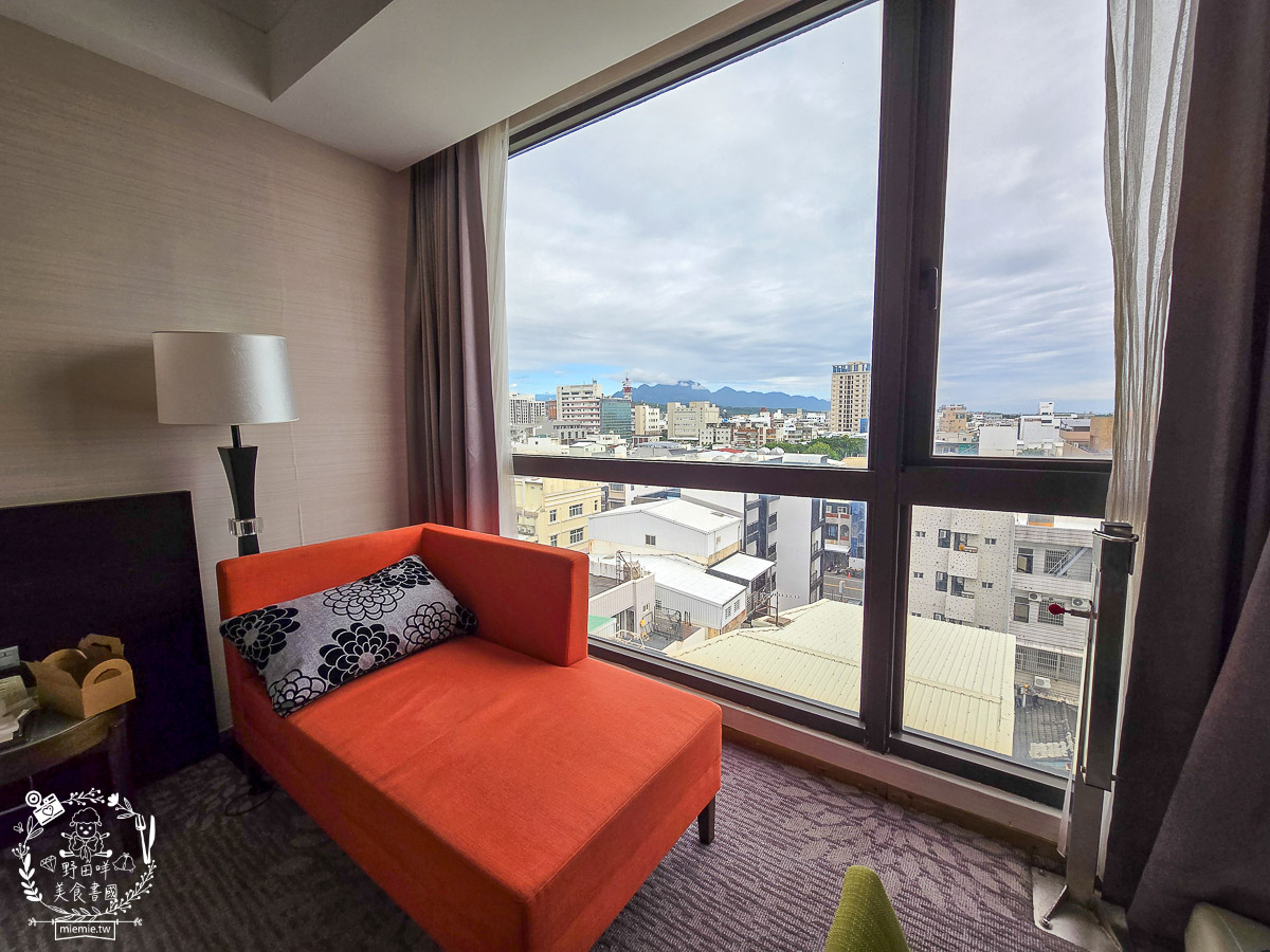 【台東跨年】鐵花商圈三天兩夜爆食攻略：直擊aMEI演唱會搖滾區美食、鐵花商圈在地神店懶人包