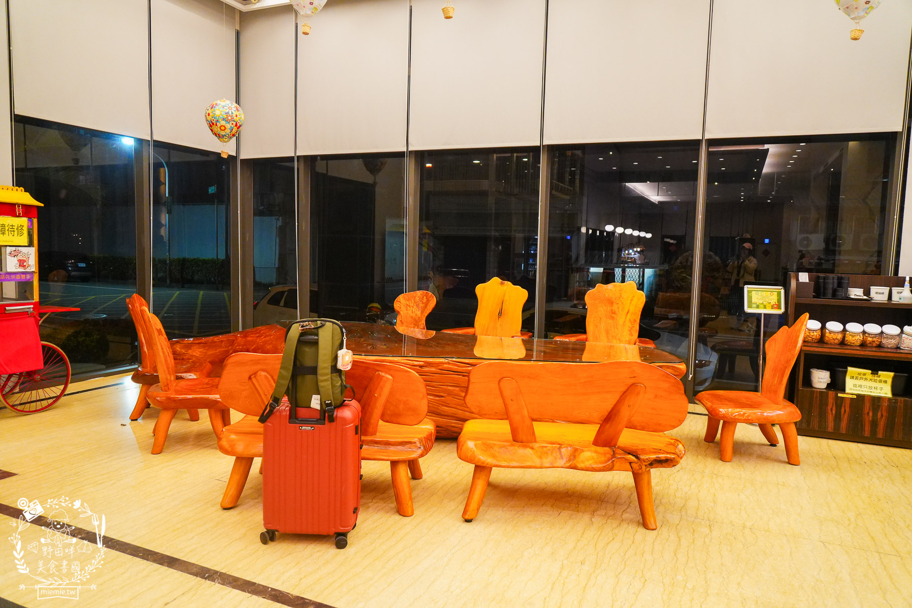 台東住宿｜台東富野渡假酒店｜入住就送豐盛宵夜早餐吃到飽！雙人景觀房舒適寬敞|早餐DIY擔仔麵|CP值超高的市區住宿推薦！