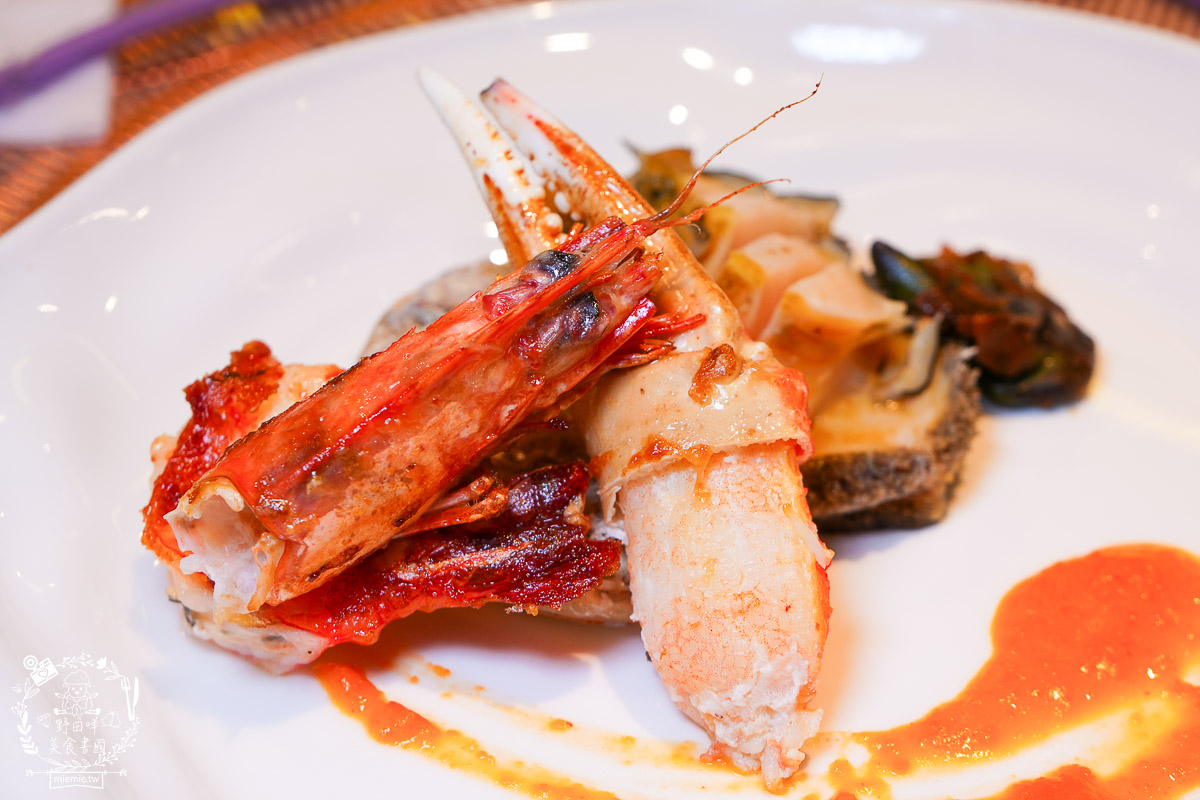 台北頂級鐵板燒第二家店來高雄開店了！商務聚餐、約會、慶生首選！推薦不預約一定吃不到的人氣爆紅無菜單鐵板燒｜明水然原味創意無菜單鐵板燒高雄大立店