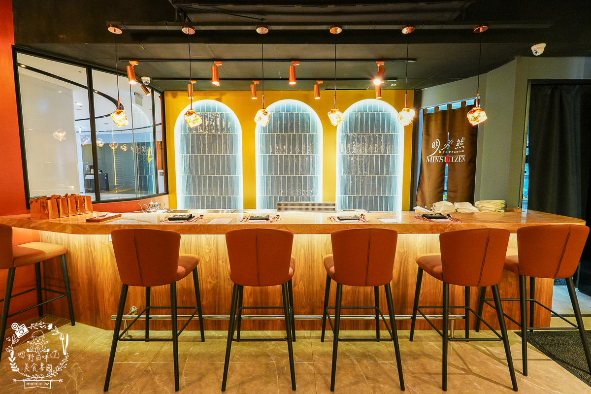 台北頂級鐵板燒第二家店來高雄開店了！商務聚餐、約會、慶生首選！推薦不預約一定吃不到的人氣爆紅無菜單鐵板燒｜明水然原味創意無菜單鐵板燒高雄大立店