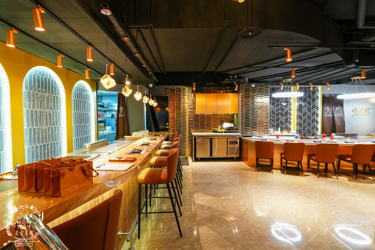 台北頂級鐵板燒第二家店來高雄開店了！商務聚餐、約會、慶生首選！推薦不預約一定吃不到的人氣爆紅無菜單鐵板燒｜明水然原味創意無菜單鐵板燒高雄大立店