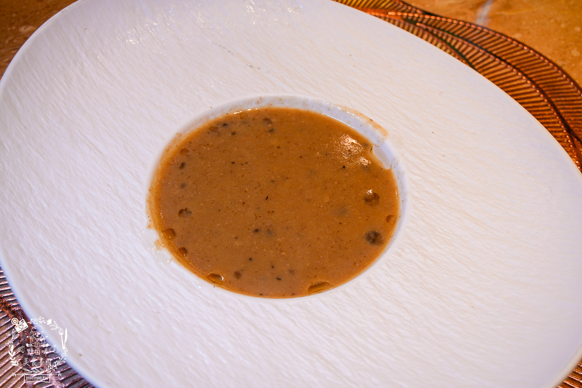 台北頂級鐵板燒第二家店來高雄開店了！商務聚餐、約會、慶生首選！推薦不預約一定吃不到的人氣爆紅無菜單鐵板燒｜明水然原味創意無菜單鐵板燒高雄大立店