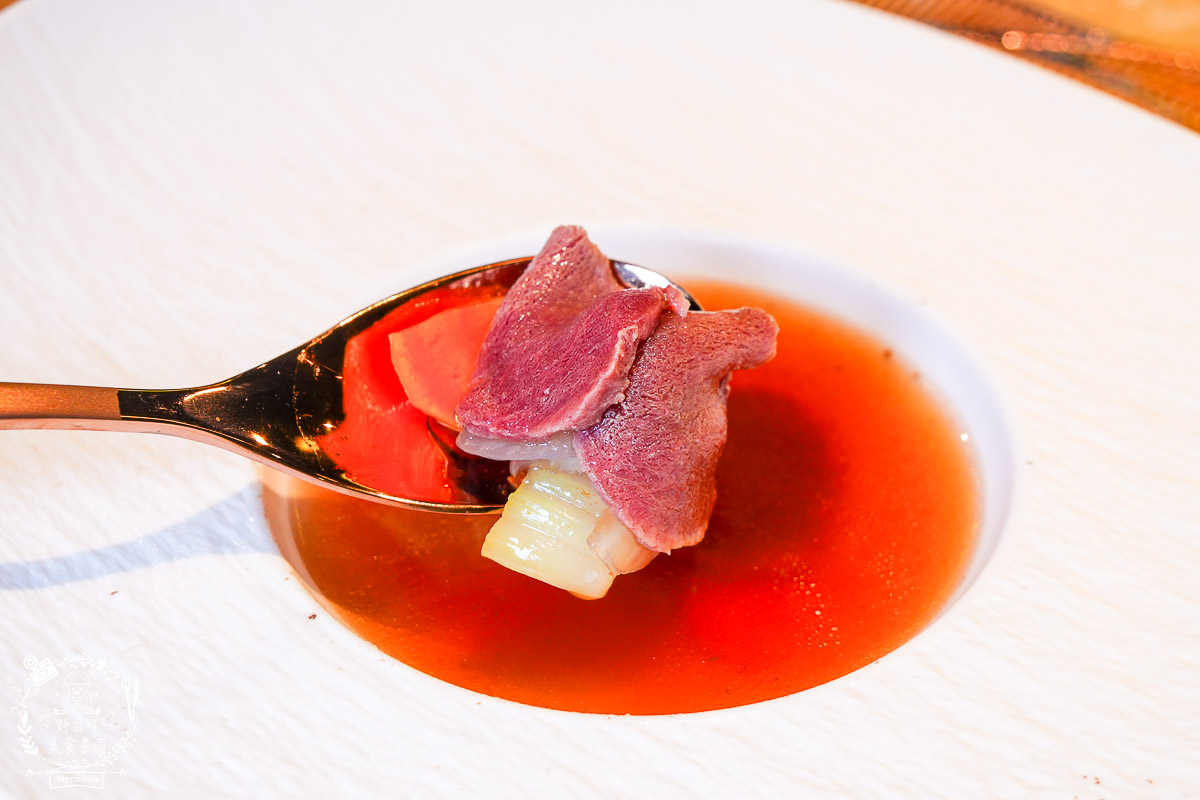 台北頂級鐵板燒第二家店來高雄開店了！商務聚餐、約會、慶生首選！推薦不預約一定吃不到的人氣爆紅無菜單鐵板燒｜明水然原味創意無菜單鐵板燒高雄大立店