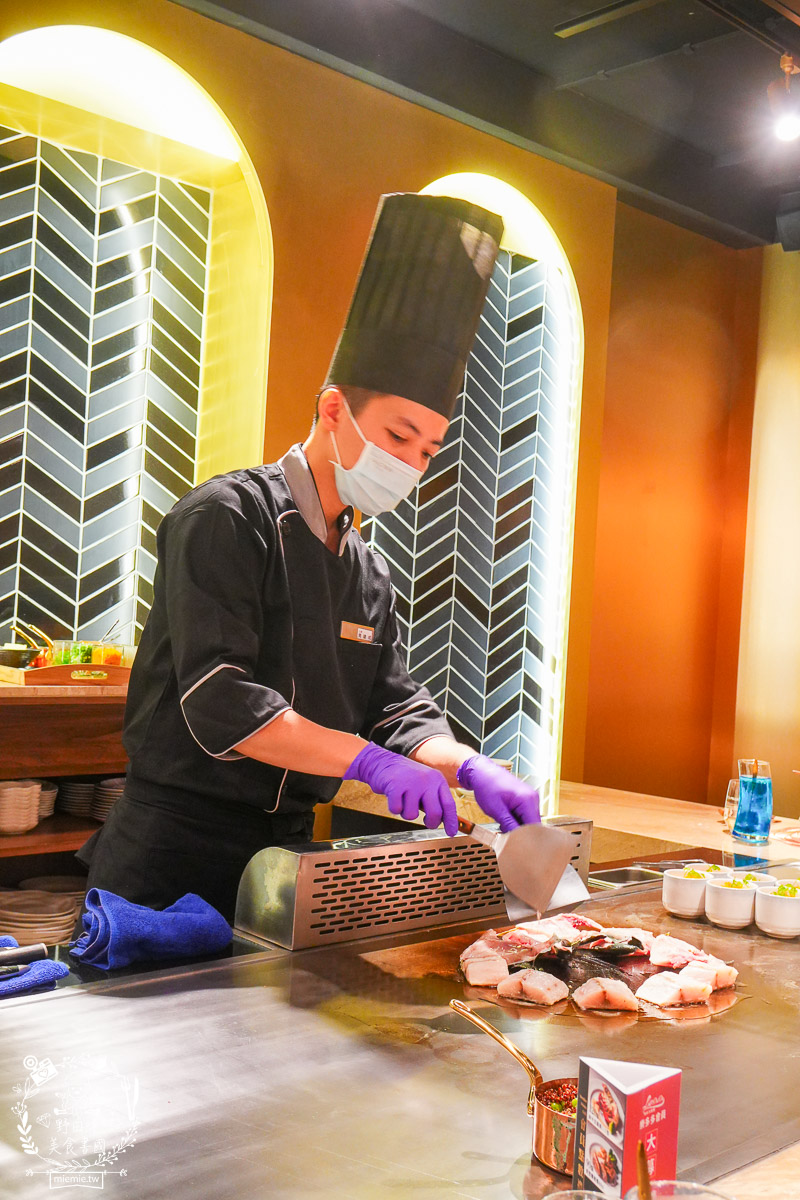 台北頂級鐵板燒第二家店來高雄開店了！商務聚餐、約會、慶生首選！推薦不預約一定吃不到的人氣爆紅無菜單鐵板燒｜明水然原味創意無菜單鐵板燒高雄大立店