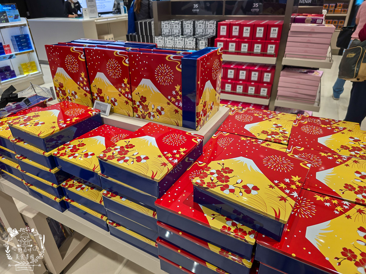 【2025那霸機場免稅店攻略】必買伴手禮、專櫃彩妝藥妝、市區提貨流程懶人包！沖繩那霸機場買什麼？最新免稅店清單：紅芋塔、YSL粉底液、限定藥妝全收錄