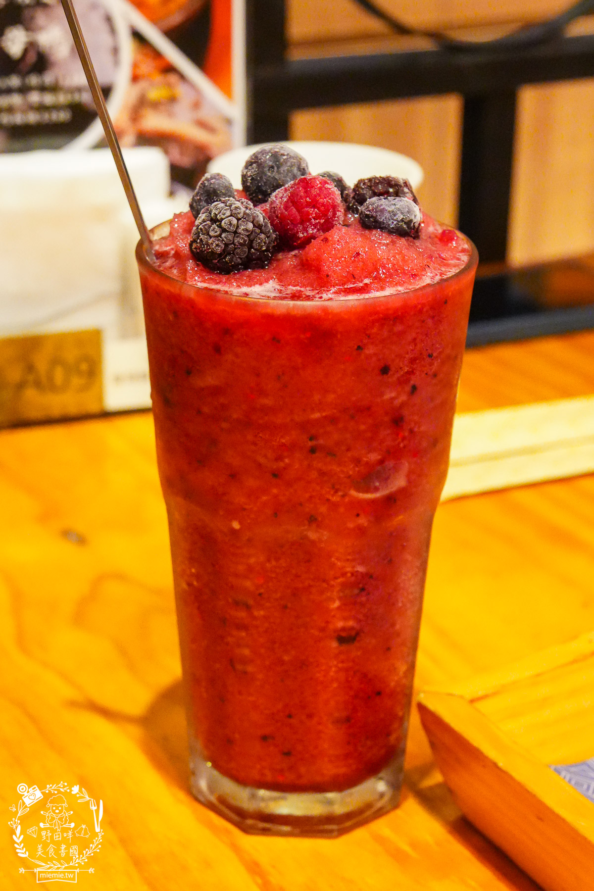 【台東跨年】鐵花商圈三天兩夜爆食攻略：直擊aMEI演唱會搖滾區美食、鐵花商圈在地神店懶人包