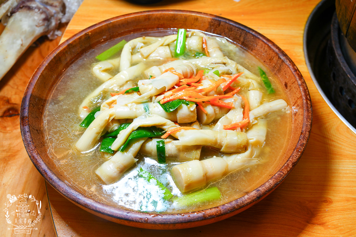 台東美食|阿里岸原住民風味餐廳|部落裡的法式饗宴!開箱7,000元超浮誇海陸全餐!白蘭地石頭鍋太震撼! - 第39張圖 台東美食|阿里岸原住民風味餐廳|部落裡的法式饗宴!開箱7,000元超浮誇海陸全餐!白蘭地石頭鍋太震撼!