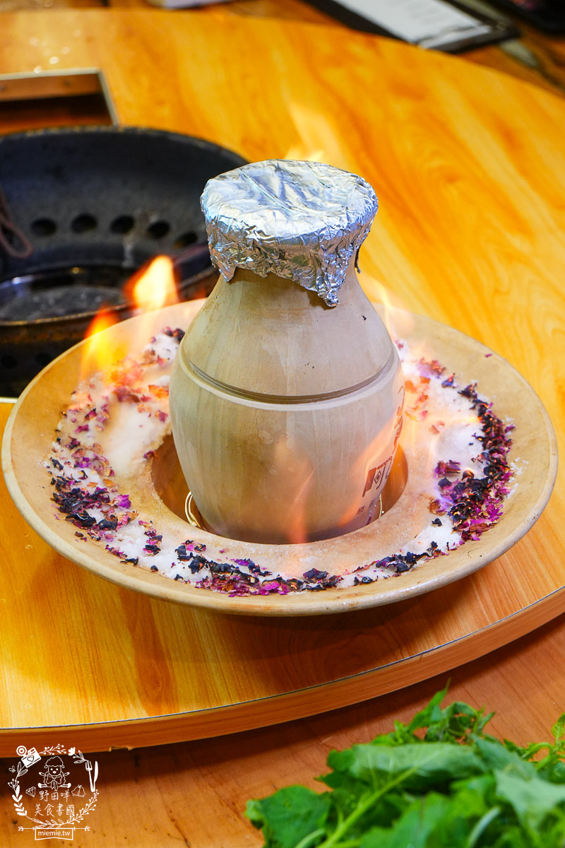 台東美食|阿里岸原住民風味餐廳|部落裡的法式饗宴!開箱7,000元超浮誇海陸全餐!白蘭地石頭鍋太震撼! - 第20張圖 台東美食|阿里岸原住民風味餐廳|部落裡的法式饗宴!開箱7,000元超浮誇海陸全餐!白蘭地石頭鍋太震撼!