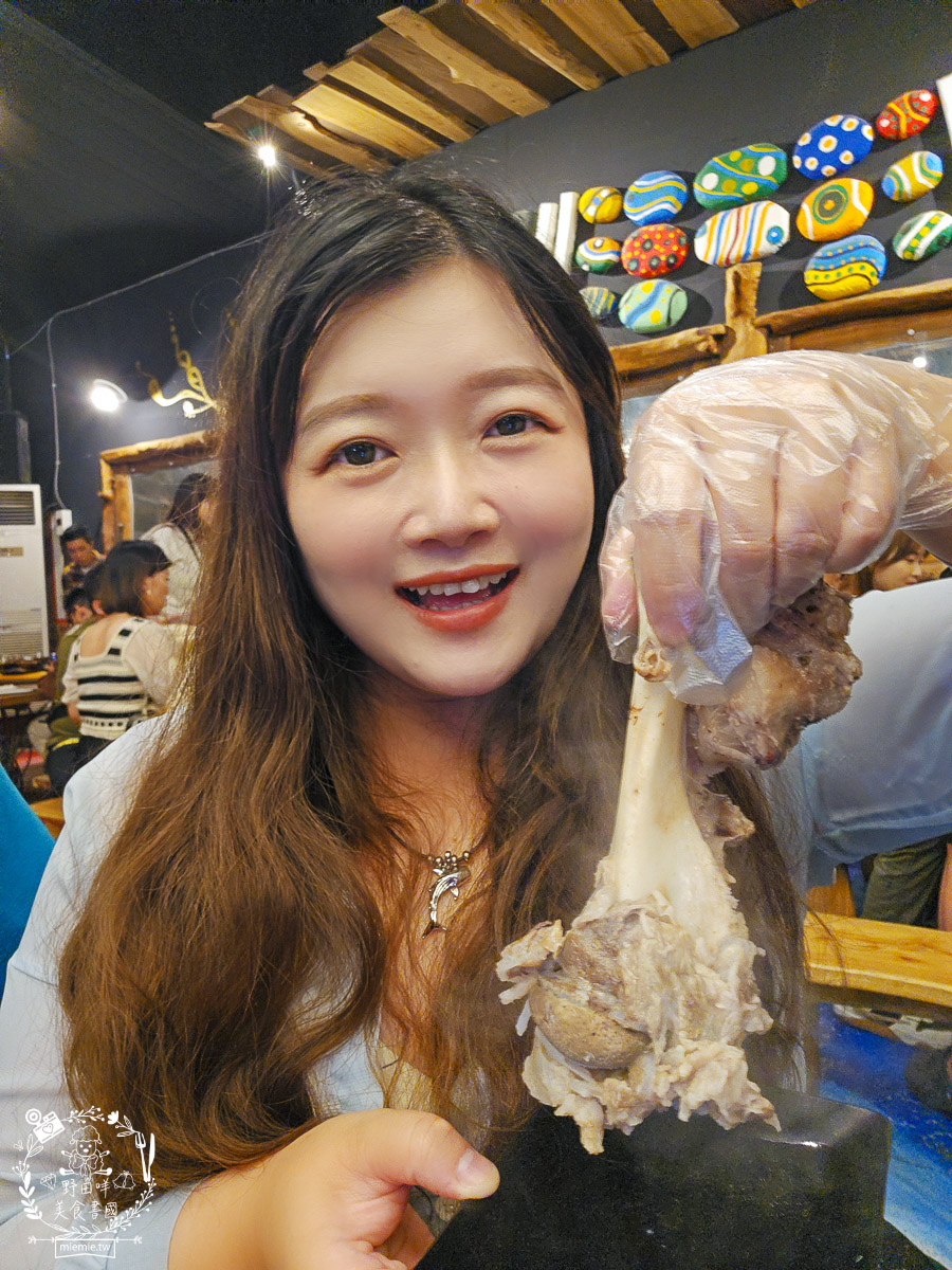 台東美食|阿里岸原住民風味餐廳|部落裡的法式饗宴!開箱7,000元超浮誇海陸全餐!白蘭地石頭鍋太震撼! - 第41張圖 台東美食|阿里岸原住民風味餐廳|部落裡的法式饗宴!開箱7,000元超浮誇海陸全餐!白蘭地石頭鍋太震撼!