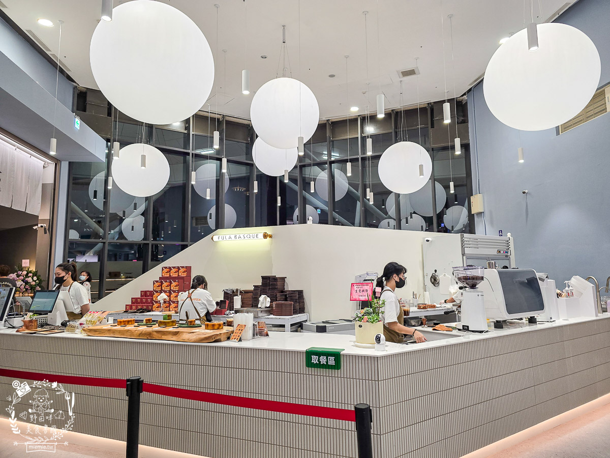 【高雄新景點】FOCUS 13珊瑚廣場全攻略！進駐品牌/海景餐廳/交通停車懶人包 (高流珊瑚礁群)