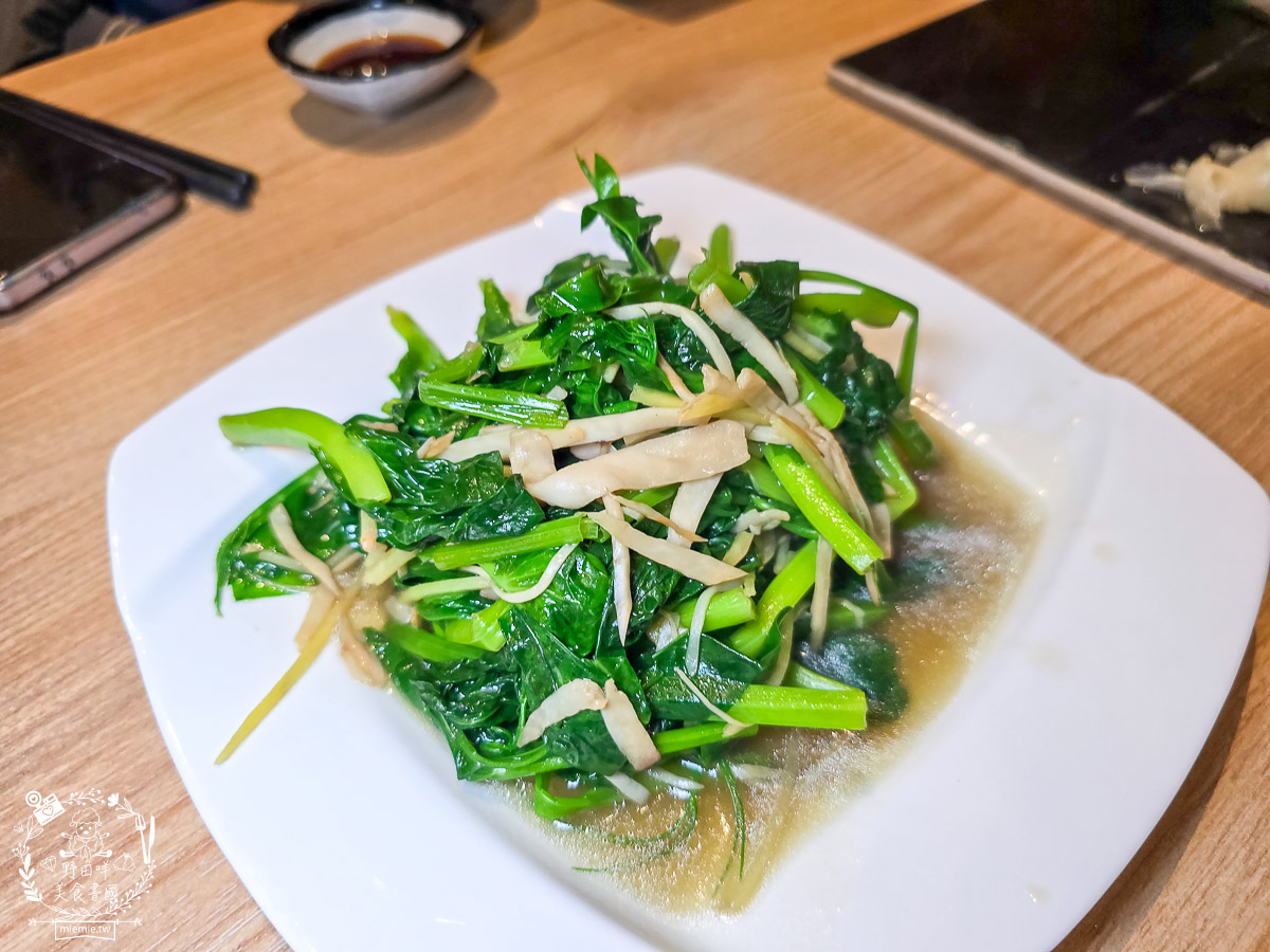 【高雄美食】棧貳庫隱藏版海景盛宴!大手町日本料理:豪邁鮪魚下巴與銷魂比目魚鰭邊肉,在地饕客的私房菜單大公開 - 第16張圖 【高雄美食】棧貳庫隱藏版海景盛宴!大手町日本料理:豪邁鮪魚下巴與銷魂比目魚鰭邊肉,在地饕客的私房菜單大公開