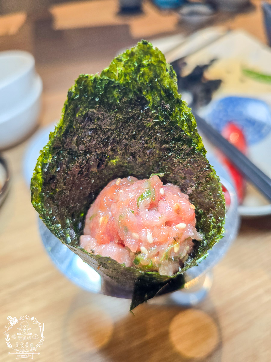 【高雄美食】棧貳庫隱藏版海景盛宴!大手町日本料理:豪邁鮪魚下巴與銷魂比目魚鰭邊肉,在地饕客的私房菜單大公開 - 第21張圖 【高雄美食】棧貳庫隱藏版海景盛宴!大手町日本料理:豪邁鮪魚下巴與銷魂比目魚鰭邊肉,在地饕客的私房菜單大公開