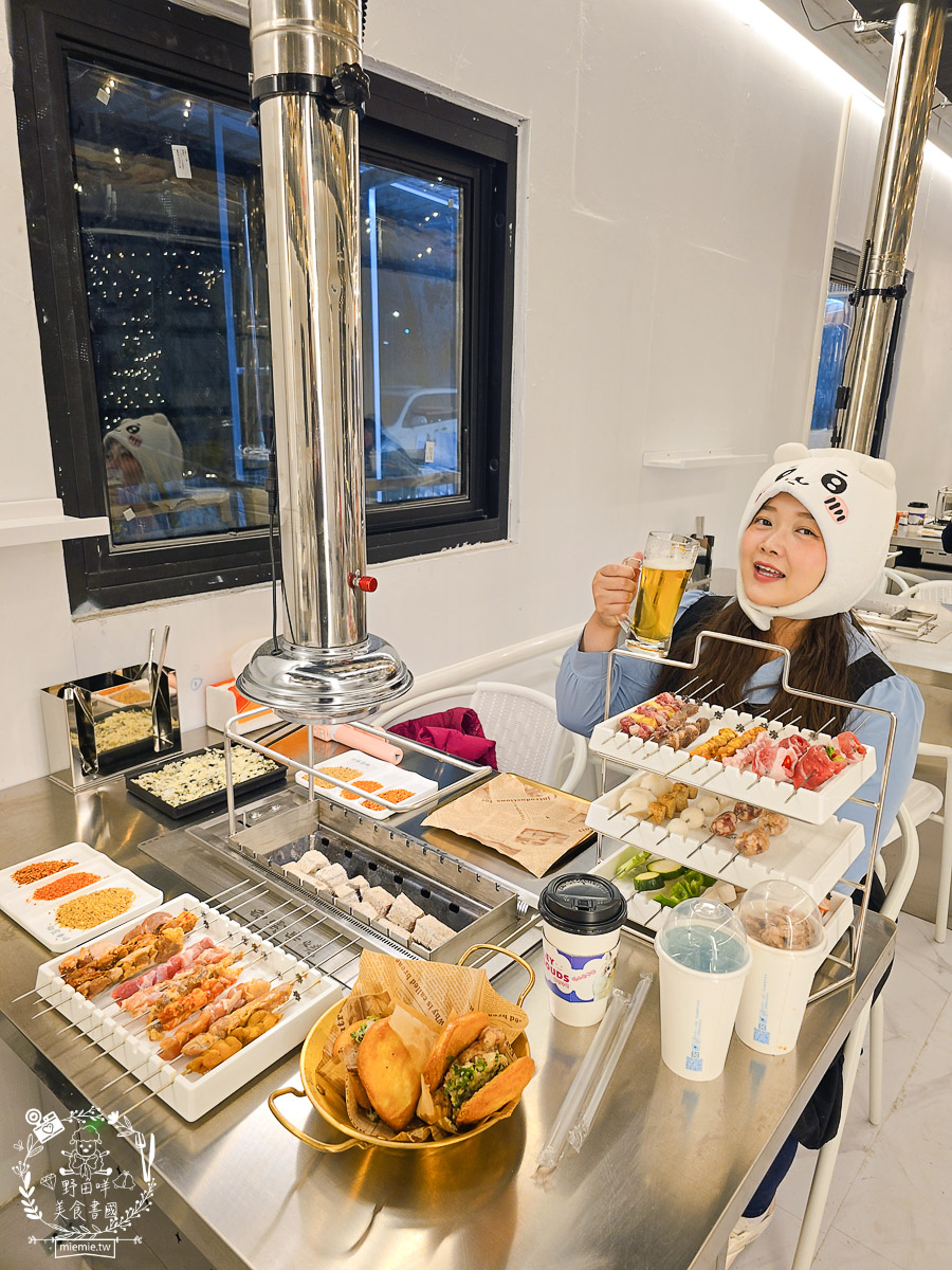 2026高雄旅遊推薦|小港大坪頂「微笑白雲」全攻略!薩摩耶、布偶貓陪你喝咖啡|看飛機夕陽的療癒天堂! - 第41張圖 2026高雄旅遊推薦|小港大坪頂「微笑白雲」全攻略!薩摩耶、布偶貓陪你喝咖啡|看飛機夕陽的療癒天堂!