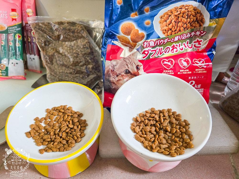 慧心貓糧評價挑食貓也瘋狂!慧心和風飼料「鮪魚雞肉鮭魚」與超人氣「扇貝肉泥」開箱推薦|SmartHeart 貓飼料 - 第10張圖 慧心貓糧評價挑食貓也瘋狂!慧心和風飼料「鮪魚雞肉鮭魚」與超人氣「扇貝肉泥」開箱推薦|SmartHeart 貓飼料