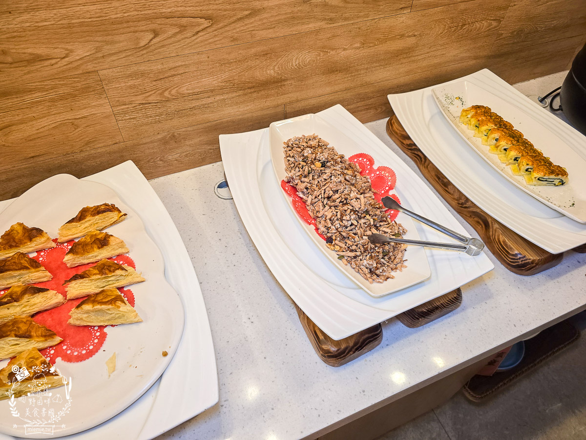 高雄美食｜素香庭｜三民區超高CP值素食吃到飽！火鍋、歐式自助餐、現烤酥皮濃湯一次滿足