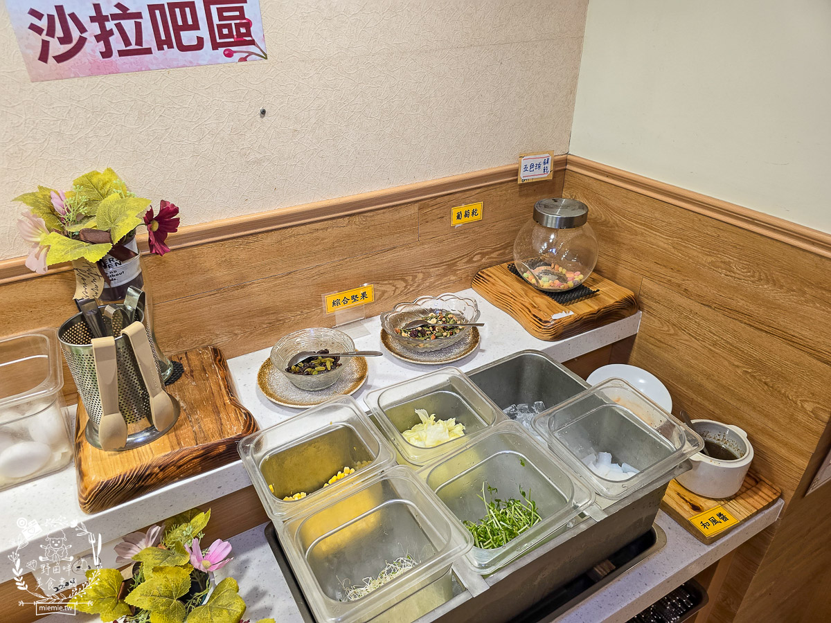 高雄美食｜素香庭｜三民區超高CP值素食吃到飽！火鍋、歐式自助餐、現烤酥皮濃湯一次滿足