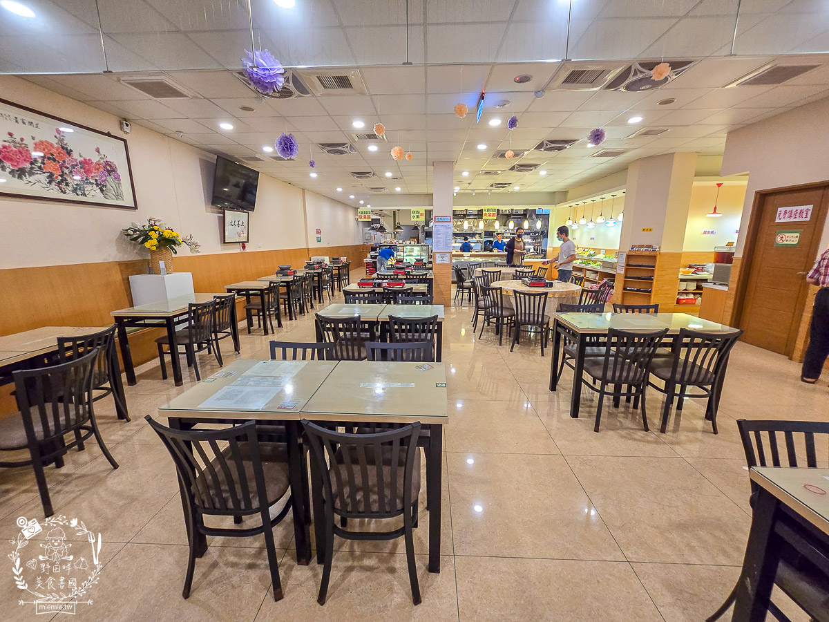 高雄美食｜素香庭｜三民區超高CP值素食吃到飽！火鍋、歐式自助餐、現烤酥皮濃湯一次滿足