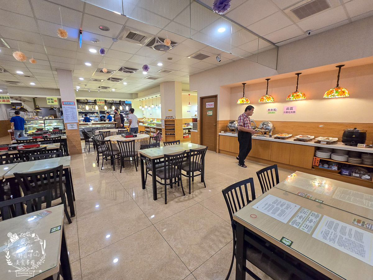 高雄美食｜素香庭｜三民區超高CP值素食吃到飽！火鍋、歐式自助餐、現烤酥皮濃湯一次滿足