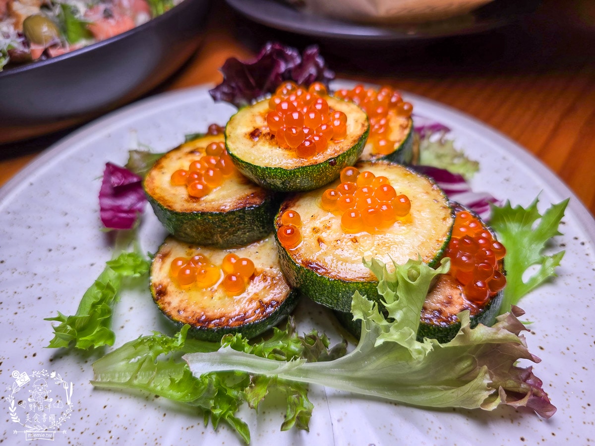 高雄餐酒館推薦[Lazy Bistro 慵懶餐酒館]美術館青海路聚餐首選！2026壽星優惠送主餐、生蠔買一送一，菜單與必點推薦完整攻略