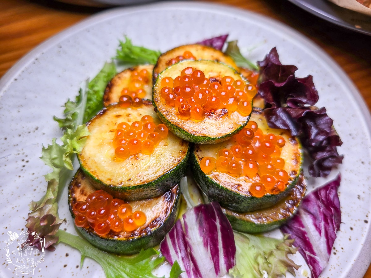 高雄餐酒館推薦[Lazy Bistro 慵懶餐酒館]美術館青海路聚餐首選！2026壽星優惠送主餐、生蠔買一送一，菜單與必點推薦完整攻略