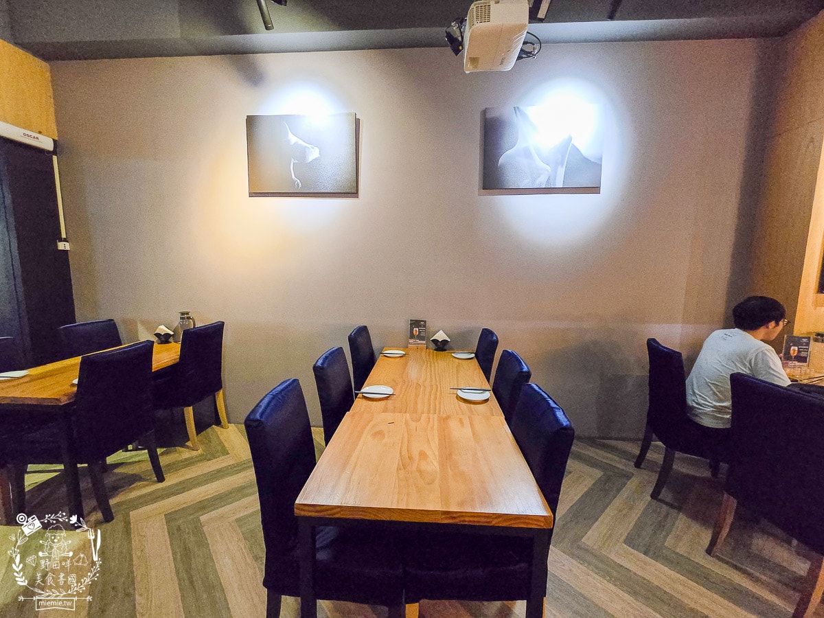 高雄餐酒館推薦[Lazy Bistro 慵懶餐酒館]美術館青海路聚餐首選！2026壽星優惠送主餐、生蠔買一送一，菜單與必點推薦完整攻略