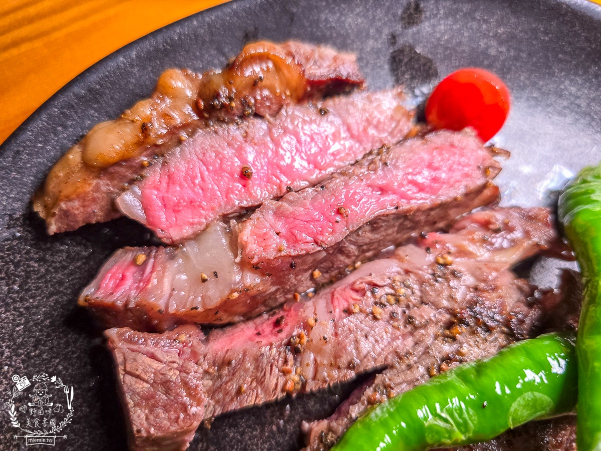 高雄餐酒館推薦[Lazy Bistro 慵懶餐酒館]美術館青海路聚餐首選！2026壽星優惠送主餐、生蠔買一送一，菜單與必點推薦完整攻略