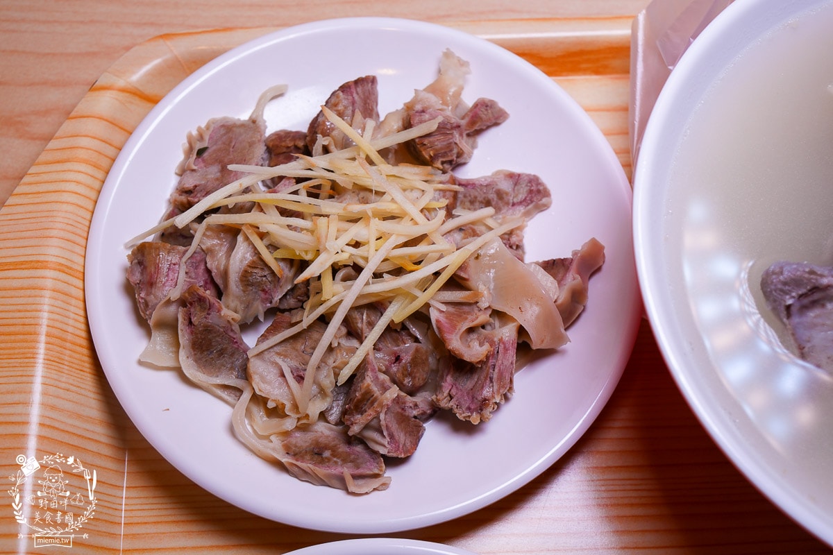 [屏東美食] 豬豬呷 DiDiJah 屏東豬雜專賣店｜屏東西市場的最美豬雜店！台畜職人精神，重新定義「黑白切」的乾淨與美味