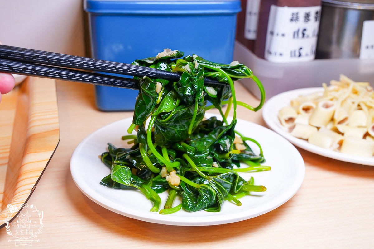[屏東美食] 豬豬呷 DiDiJah 屏東豬雜專賣店｜屏東西市場的最美豬雜店！台畜職人精神，重新定義「黑白切」的乾淨與美味