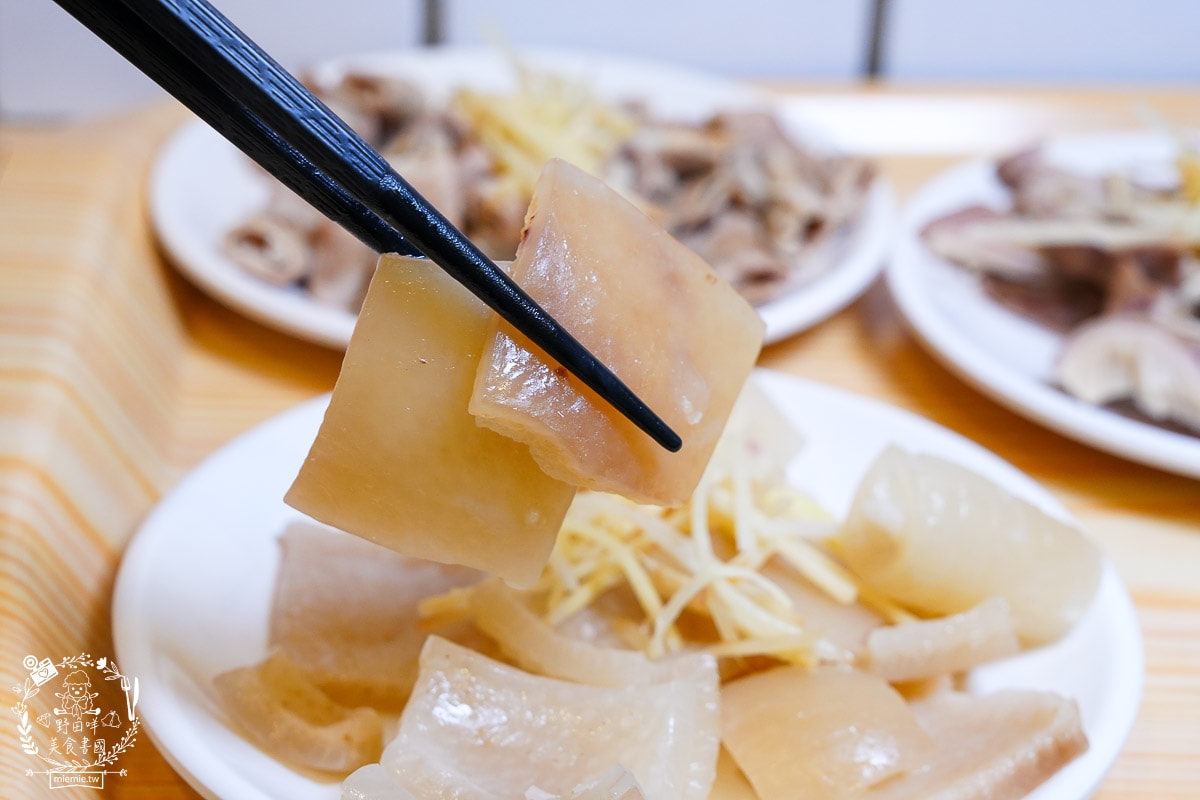 [屏東美食] 豬豬呷 DiDiJah 屏東豬雜專賣店｜屏東西市場的最美豬雜店！台畜職人精神，重新定義「黑白切」的乾淨與美味