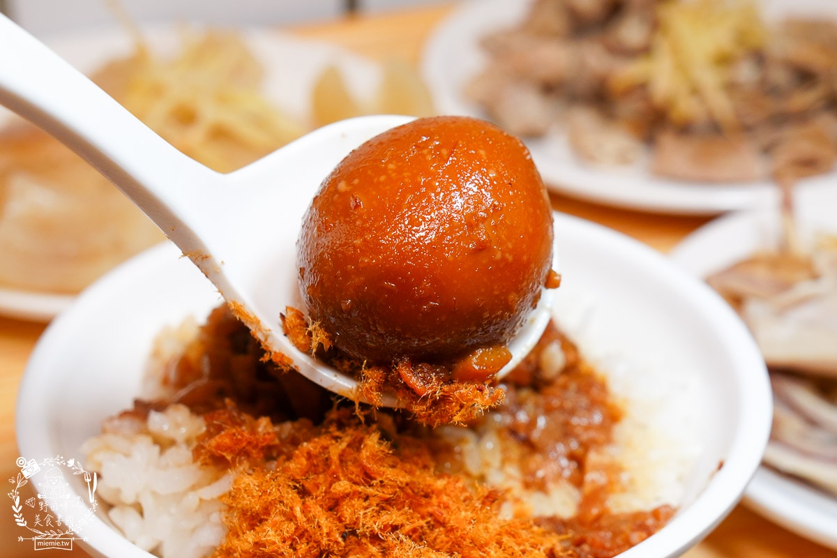 [屏東美食] 豬豬呷 DiDiJah 屏東豬雜專賣店｜屏東西市場的最美豬雜店！台畜職人精神，重新定義「黑白切」的乾淨與美味