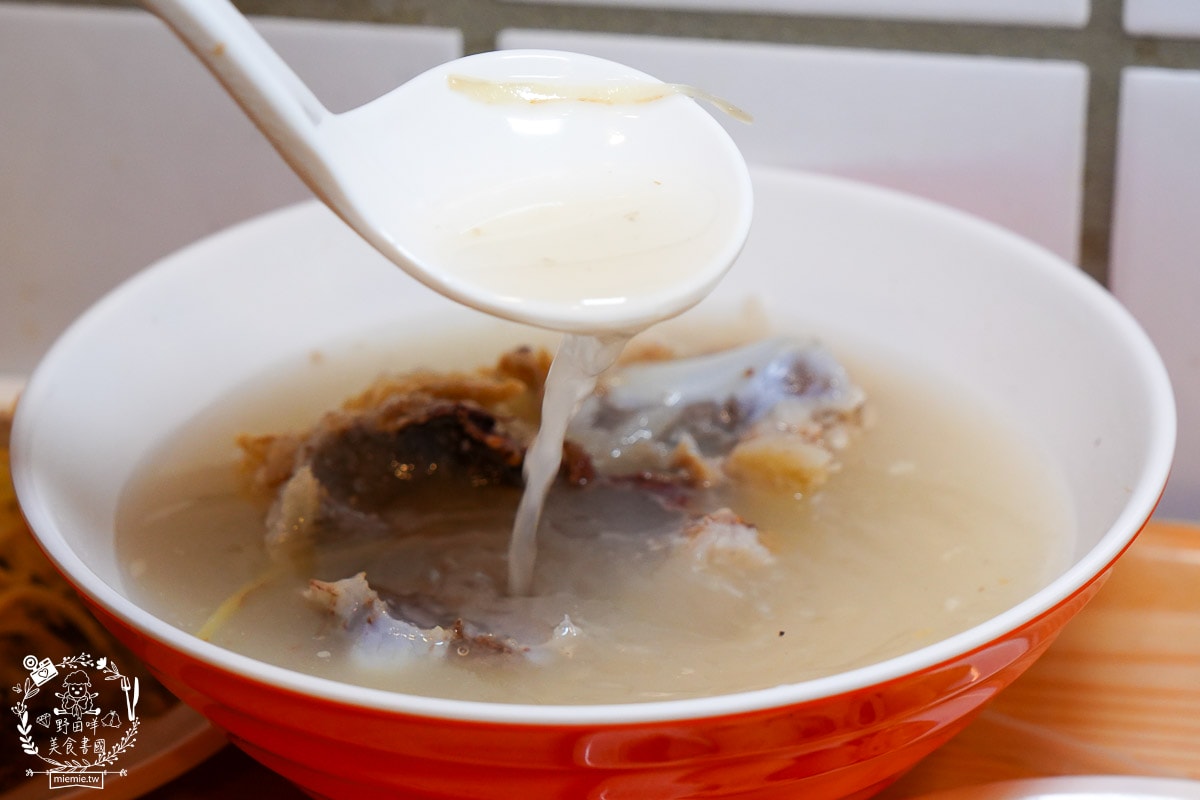 [屏東美食] 豬豬呷 DiDiJah 屏東豬雜專賣店｜屏東西市場的最美豬雜店！台畜職人精神，重新定義「黑白切」的乾淨與美味