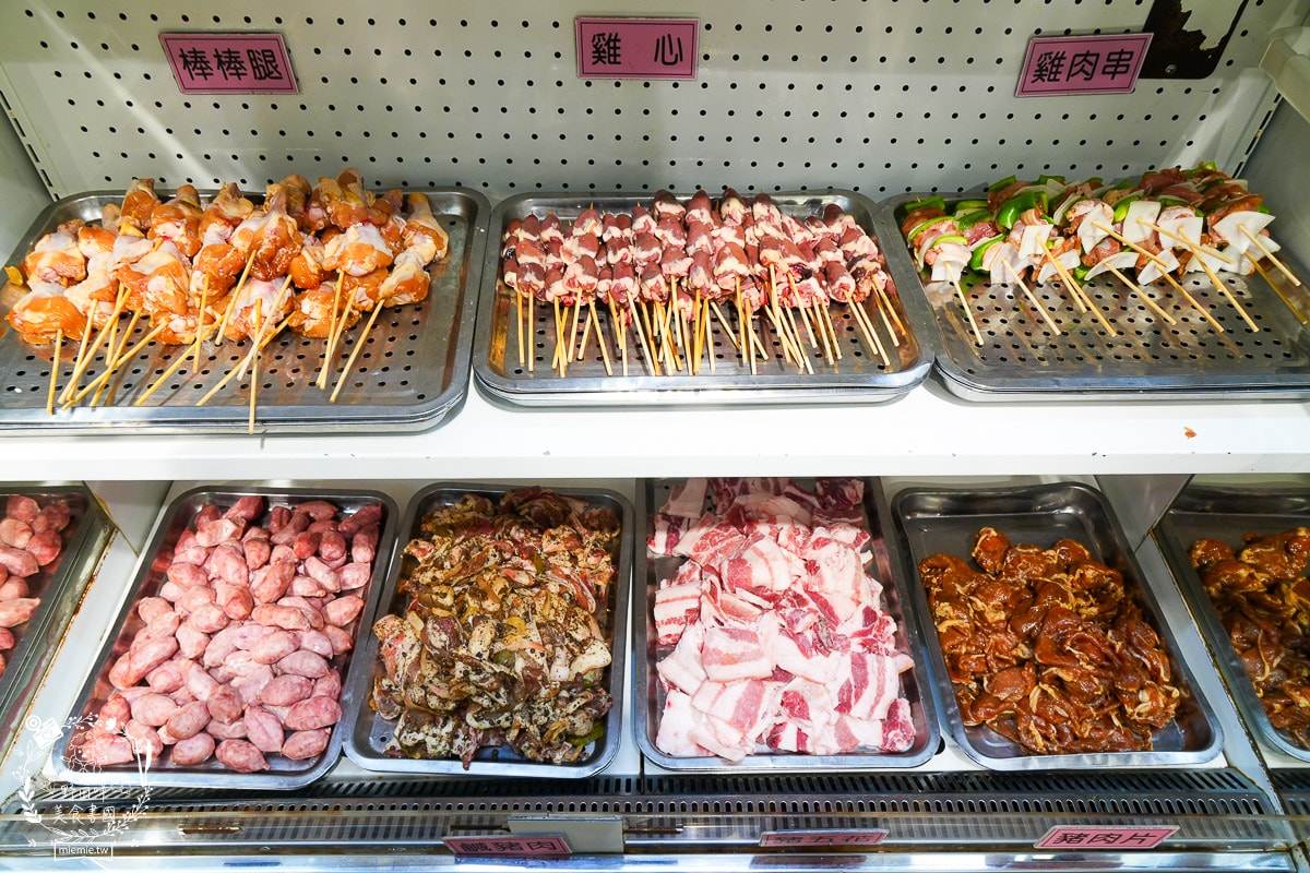 高雄美食[南海澎湖燒烤吃到飽]現撈海魚、澎湖鮮蚵吃到飽！挑戰 100+ 種食材，火烤兩吃的極致海味盛宴