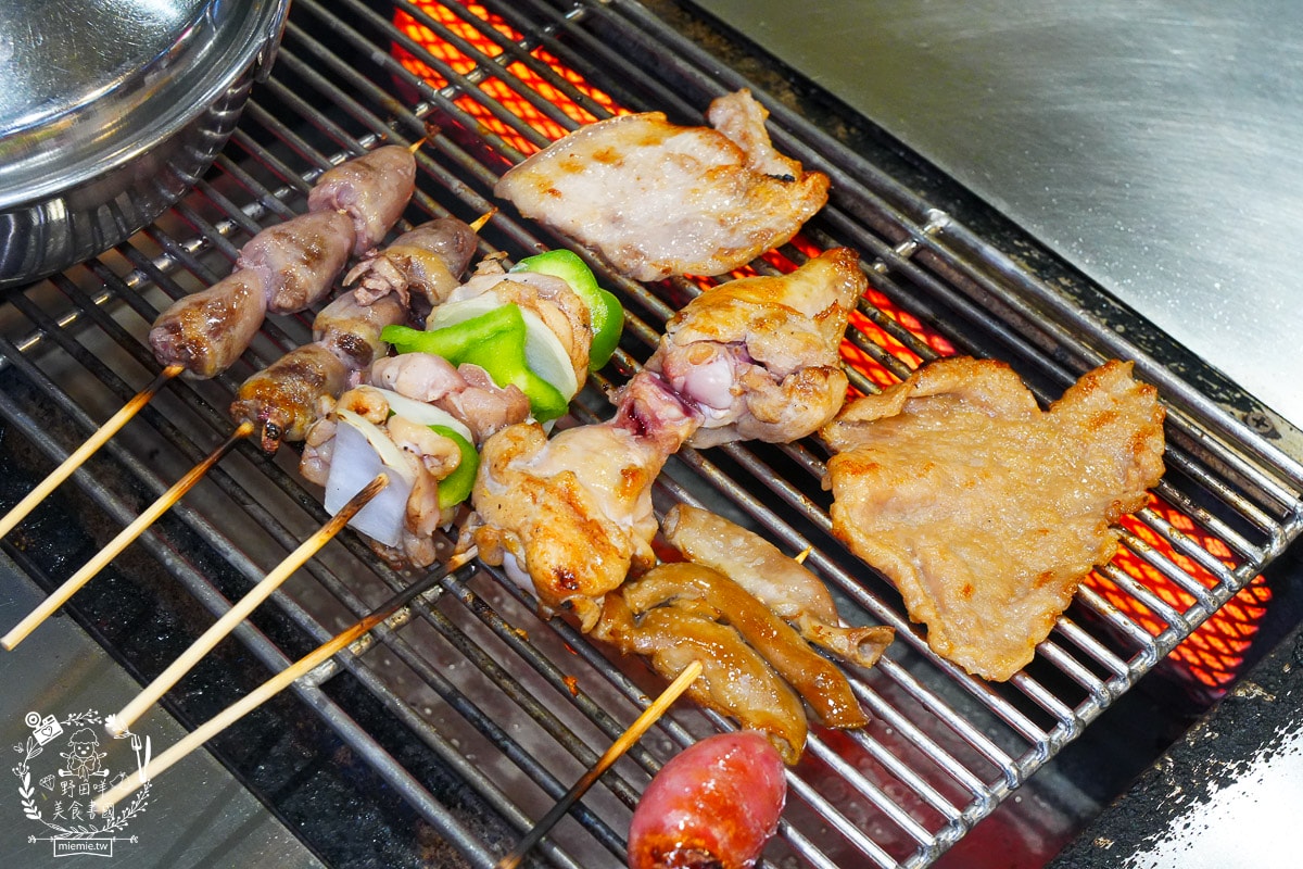 高雄美食[南海澎湖燒烤吃到飽]現撈海魚、澎湖鮮蚵吃到飽！挑戰 100+ 種食材，火烤兩吃的極致海味盛宴