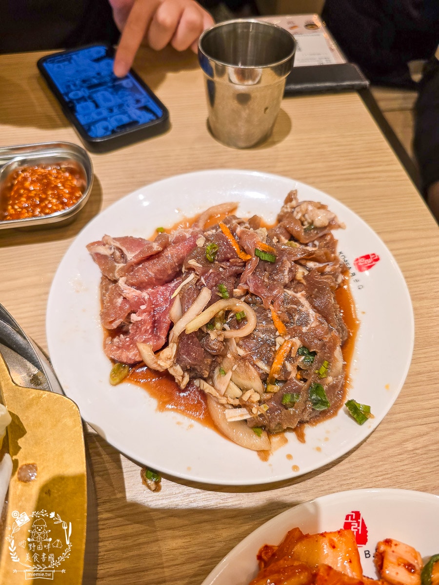高雄夢時代美食推薦》高麗園銅盤烤肉吃到飽！498元起爽吃6種肉品與道地韓式小菜！銅板價加點12道精緻韓食