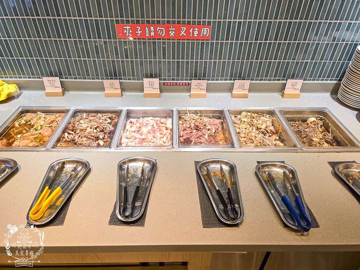 高雄夢時代美食推薦》高麗園銅盤烤肉吃到飽！498元起爽吃6種肉品與道地韓式小菜！銅板價加點12道精緻韓食