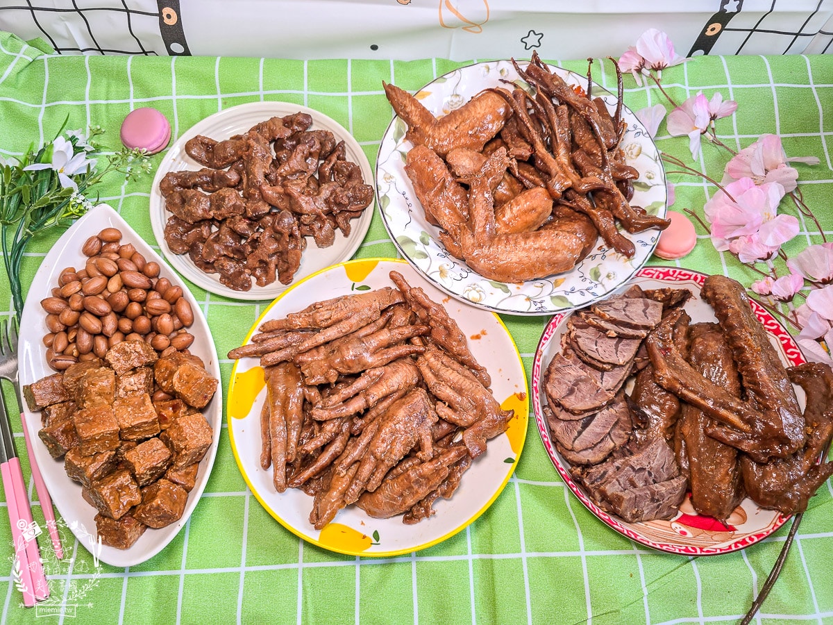 【宅配美食】黑竹園雞腳凍開箱｜員林必吃老店直送到家！滷到骨子裡的膠質精華，連香港澳門遊客也超喜歡