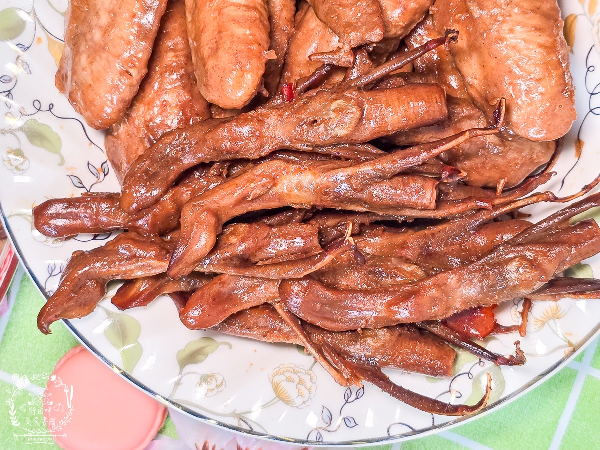 【宅配美食】黑竹園雞腳凍開箱｜員林必吃老店直送到家！滷到骨子裡的膠質精華，連香港澳門遊客也超喜歡