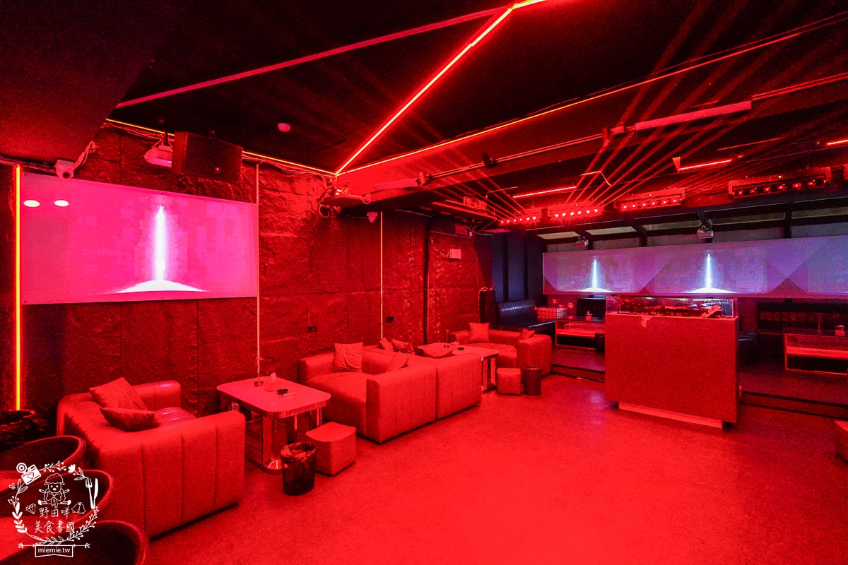 【高雄餐酒館推薦】KORTA x KARA KARA全台首創互動式KTV公關酒吧!微醺主題、質感調酒與超強深夜美食,讓你捨不得回家的微醺秘境 - 第8張圖 【高雄餐酒館推薦】KORTA x KARA KARA全台首創互動式KTV公關酒吧!微醺主題、質感調酒與超強深夜美食,讓你捨不得回家的微醺秘境