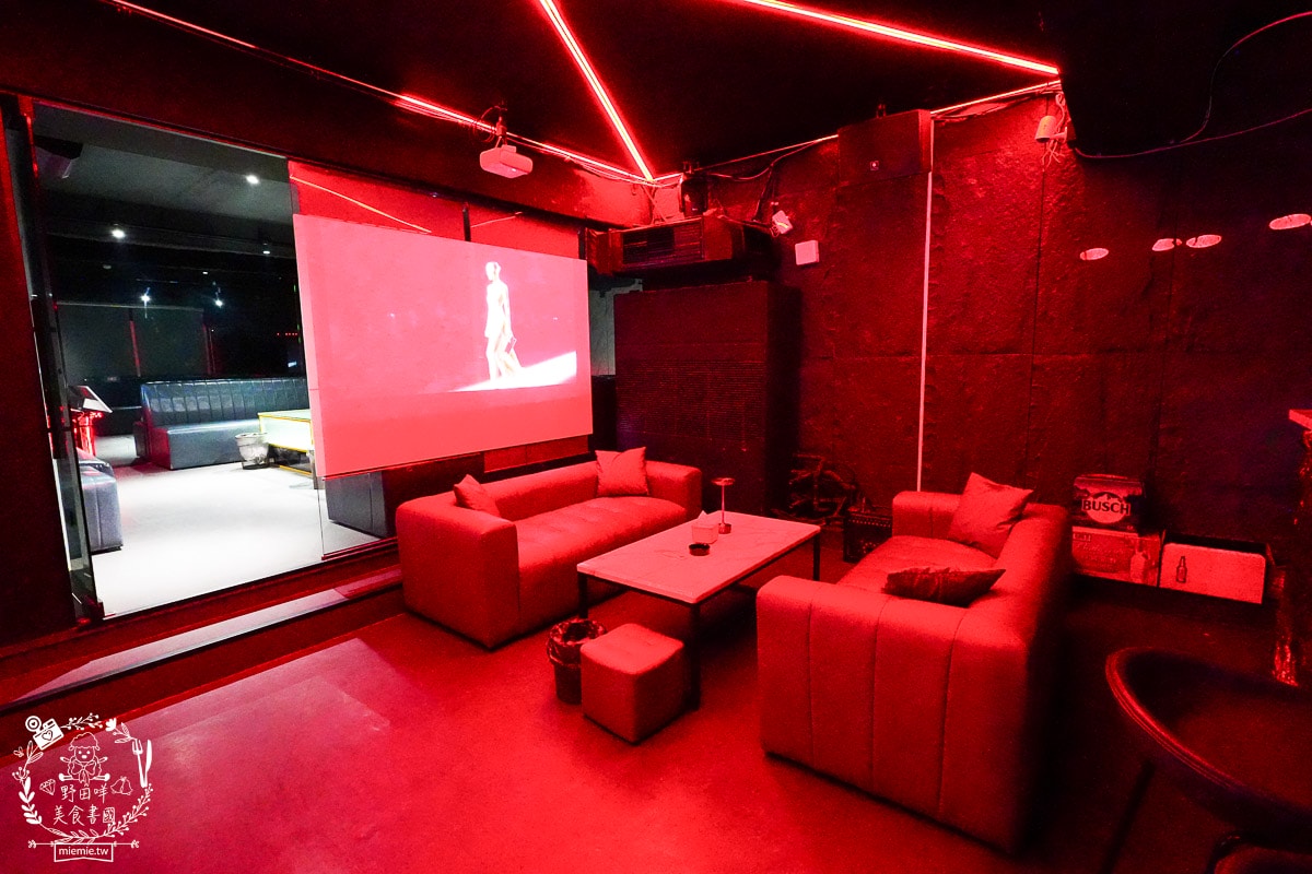 【高雄餐酒館推薦】KORTA x KARA KARA全台首創互動式KTV公關酒吧!微醺主題、質感調酒與超強深夜美食,讓你捨不得回家的微醺秘境 - 第6張圖 【高雄餐酒館推薦】KORTA x KARA KARA全台首創互動式KTV公關酒吧!微醺主題、質感調酒與超強深夜美食,讓你捨不得回家的微醺秘境
