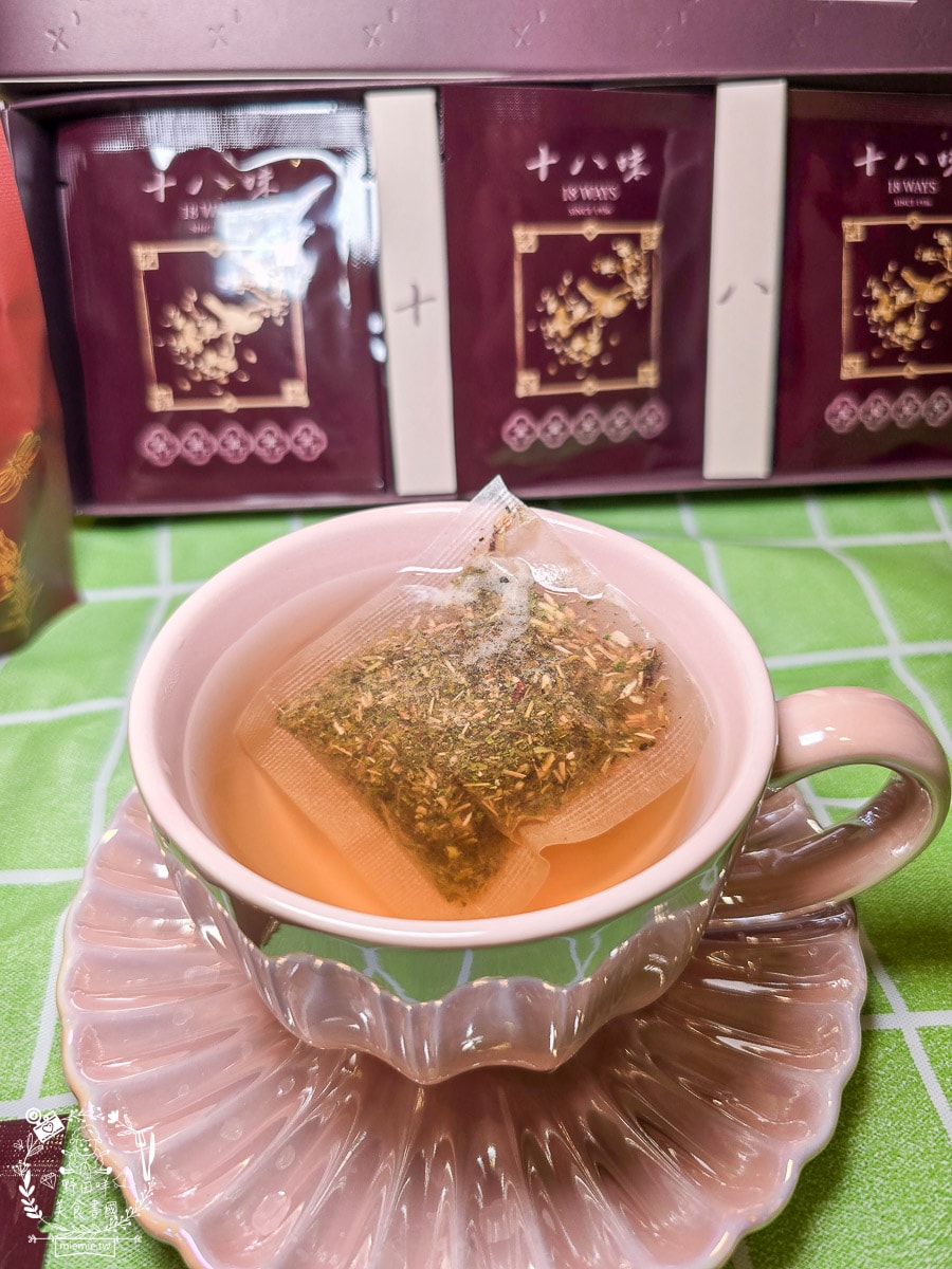 【十八味草本茶評價】百年好茶送禮首選！漢方養生茶飲料店「高雄六合分號」日韓觀光客指定推薦的百搭飲品