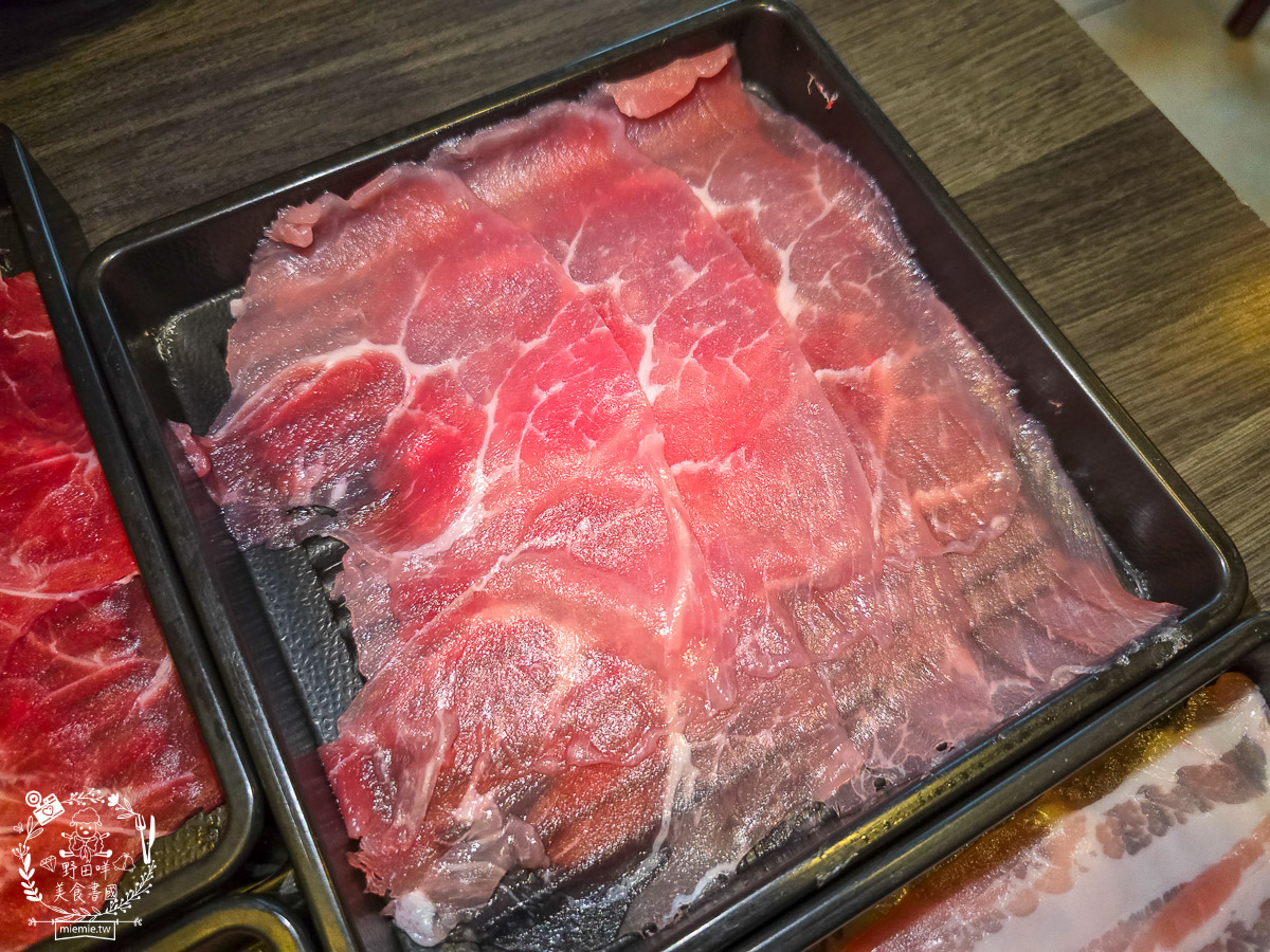 【高雄壽喜燒吃到飽】隱藏版巷弄神店「花葵壽喜」！高CP值日式家常料理無限續，假日不訂位吃不到，老饕私藏的溫馨居酒屋風鍋物