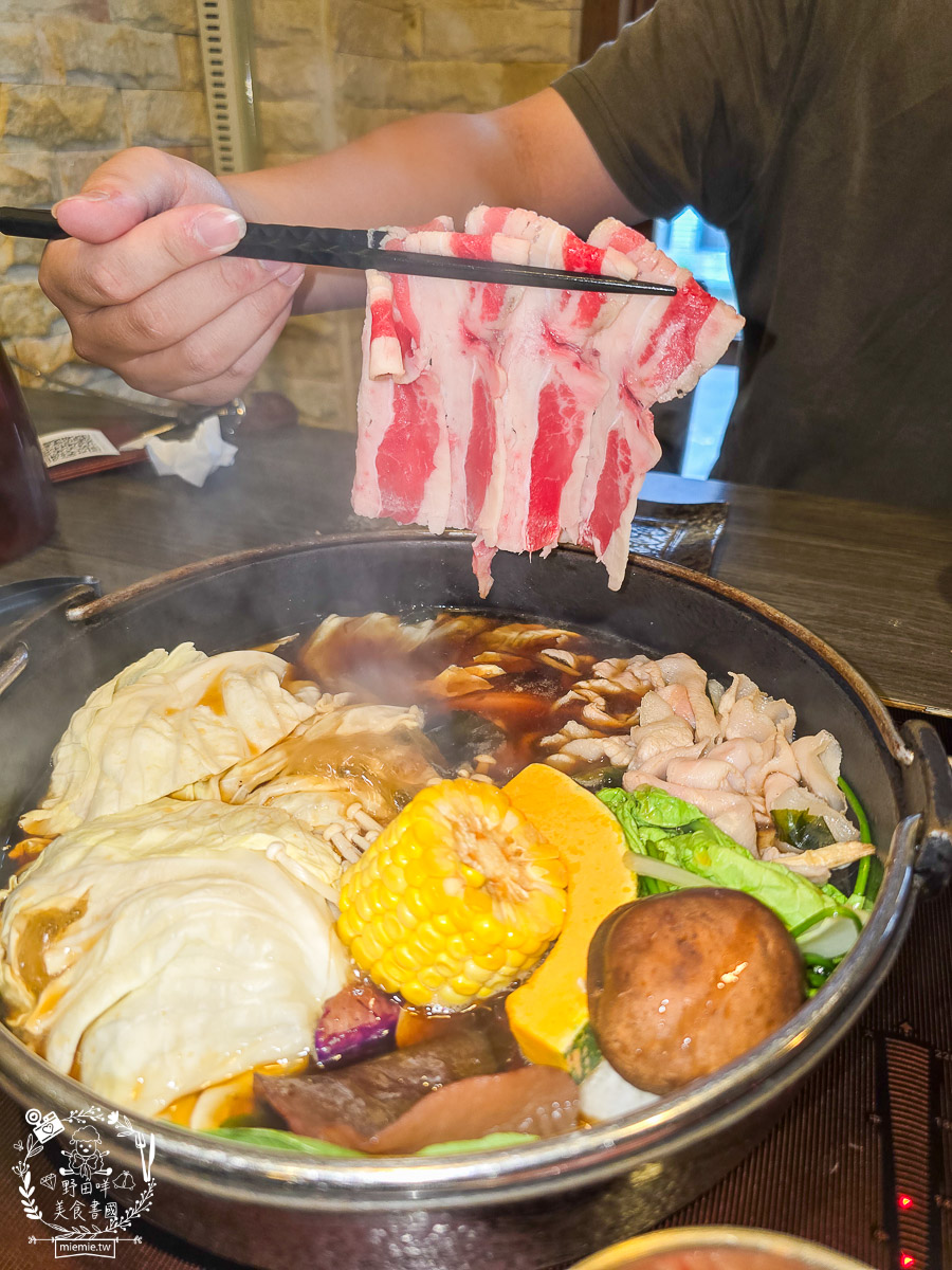 【高雄壽喜燒吃到飽】隱藏版巷弄神店「花葵壽喜」！高CP值日式家常料理無限續，假日不訂位吃不到，老饕私藏的溫馨居酒屋風鍋物