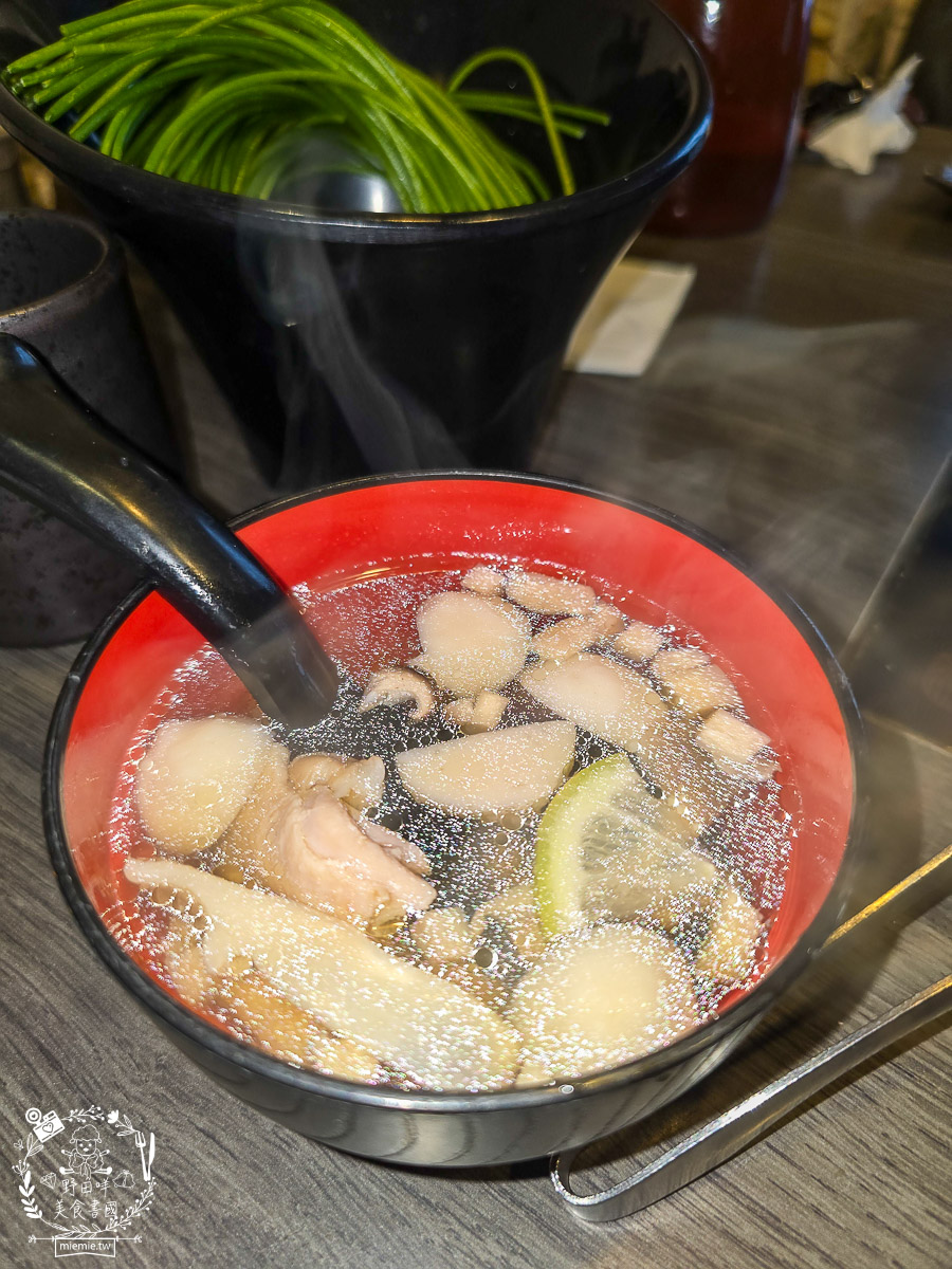 【高雄壽喜燒吃到飽】隱藏版巷弄神店「花葵壽喜」！高CP值日式家常料理無限續，假日不訂位吃不到，老饕私藏的溫馨居酒屋風鍋物