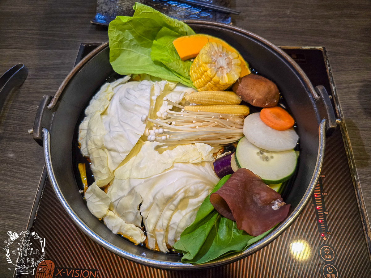 【高雄壽喜燒吃到飽】隱藏版巷弄神店「花葵壽喜」！高CP值日式家常料理無限續，假日不訂位吃不到，老饕私藏的溫馨居酒屋風鍋物