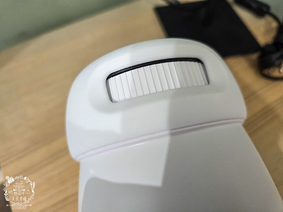 【開箱】KOCA Joy Lite 1 投影機｜租屋族的移動電影院！外出小旅行的追劇神器，讓平價住宿也能有五星級大螢幕享受