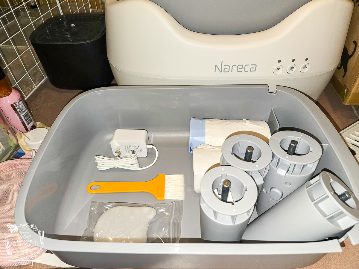 【防夾自動貓砂機推薦】Nareca娜芮家喵淨界智慧貓砂機 PureBot S10 評價開箱|5重安全防夾、全景開放設計,多貓家庭必備的APP智慧健康監控、喵淨界貓砂機評價/開放式自動貓砂盆推薦 - 第4張圖 【防夾自動貓砂機推薦】Nareca娜芮家喵淨界智慧貓砂機 PureBot S10 評價開箱|5重安全防夾、全景開放設計,多貓家庭必備的APP智慧健康監控、喵淨界貓砂機評價/開放式自動貓砂盆推薦