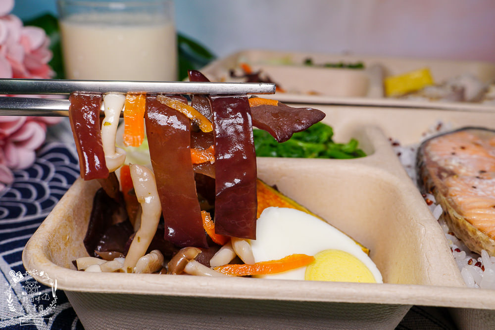 高雄隱藏版[543蔬果餐廚]每天選用新鮮蔬果的健康餐盒!香嫩牛排跟舒肥雞胸彈嫩激推!