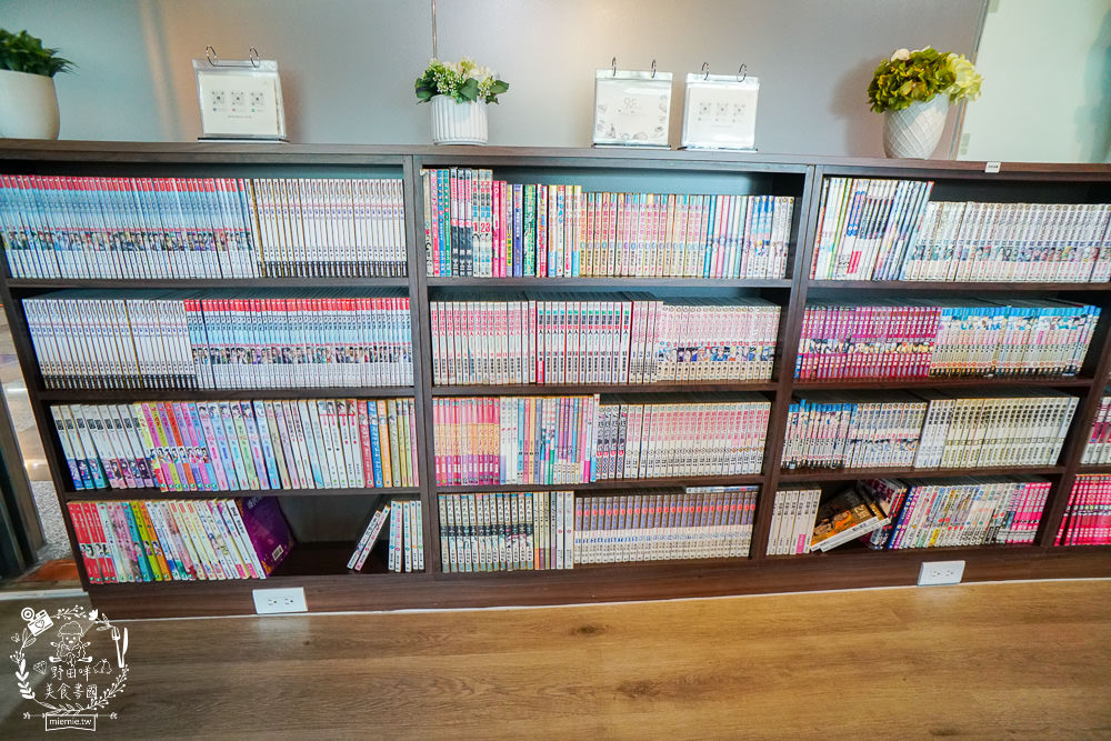 高雄咖啡廳[91°N Lounge]左營高鐵欣賞夕陽晚霞的景觀咖啡廳!提供舒適的商務包廂