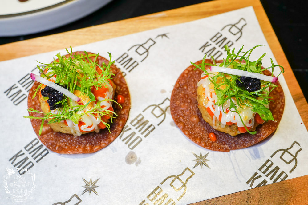 BAR KAO|高雄浪漫又奢華的高空夜景餐酒館!美麗絢爛的百萬夜景陪你度過美好又搖滾的一夜! - 第34張圖 BAR KAO|高雄浪漫又奢華的高空夜景餐酒館!美麗絢爛的百萬夜景陪你度過美好又搖滾的一夜!