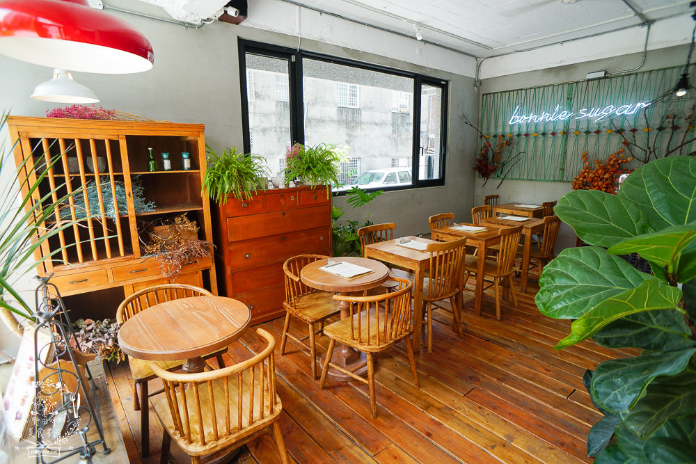 高雄甜點[Bonnie sugar新崛江店]絕美下午茶餐廳x浪漫乾燥花繽紛絢麗